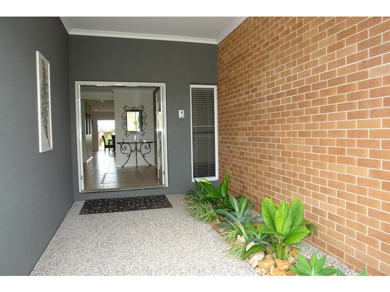 4 Kauri Pine Close, Moggill QLD 4070
